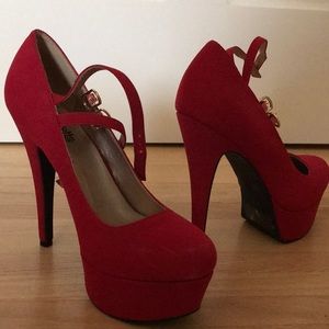 Gorgeous Red heels with double strap. Size 8.